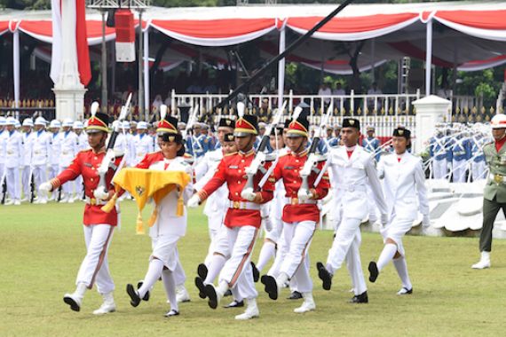 Ini Formasi Pasukan Pengibar Bendera Pusaka di Istana Merdeka - JPNN.COM
