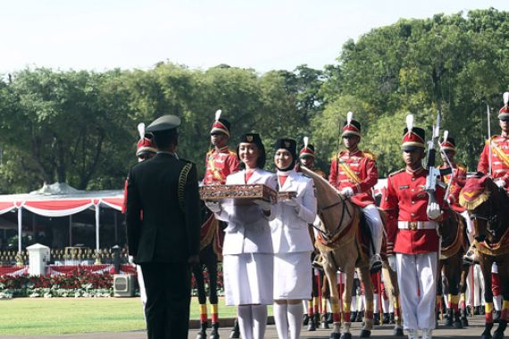 Dua Gadis Inilah yang Beruntung Naik Kencana Menuju Istana Merdeka - JPNN.COM