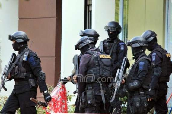 Densus Ciduk Dua Terduga Teroris di Lampung - JPNN.COM