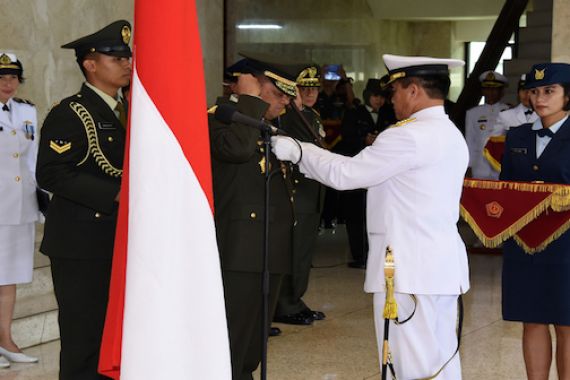 78 Perwira Tinggi TNI Terima Tanda Kehormatan - JPNN.COM