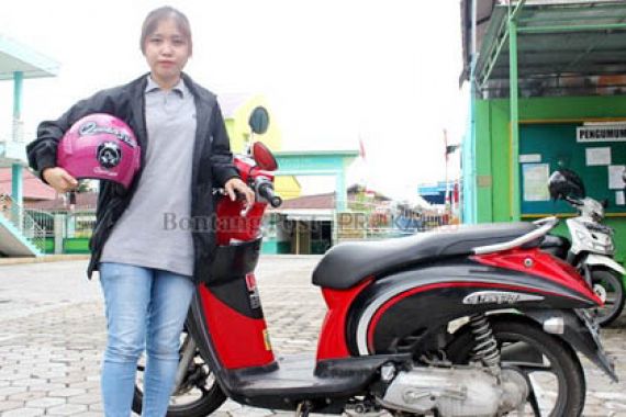 Kisah Yulianti Bangun Queen Jek, Tergiur Penghasilan Tukang Ojek - JPNN.COM