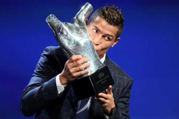 Jadi Pemain Terbaik Eropa, Ronaldo: Maaf Griezmann... - JPNN.COM