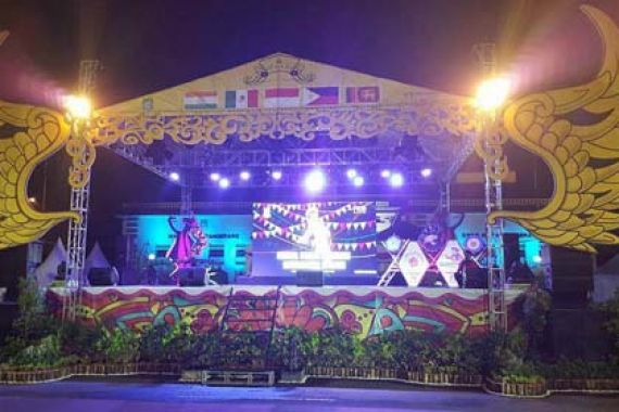 Gajah Tunggal Sponsori Tangerang International Folklore Festival 2016 - JPNN.COM
