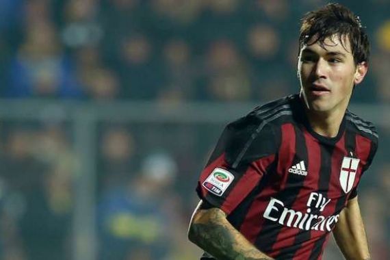 Milan Tegaskan Tak Lepas Bek Andalannya ke Chelsea - JPNN.COM