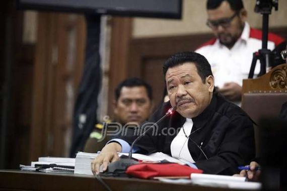 Otto Nilai Jaksa Tidak Profesional Berikan Pertanyaan - JPNN.COM