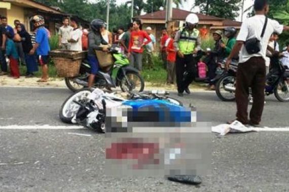 OMG! Kepala Remuk Digilas Truk, Ini Fotonya… - JPNN.COM