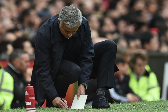 Mourinho Klaim Seharusnya MU Dapat Penalti - JPNN.COM