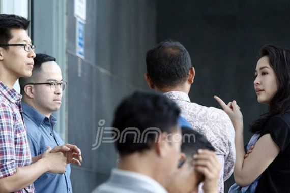 Suami Mirna: Jika Tuhan Bersaksi, Pasti Ditolak Kubu Jessica - JPNN.COM