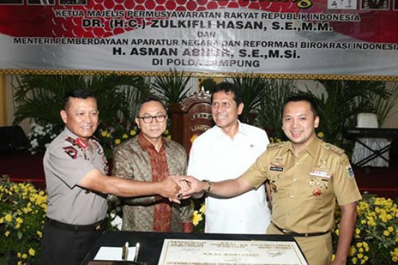 Ketua MPR Dukung Terobosan Layanan Publik di Kepolisian - JPNN.COM