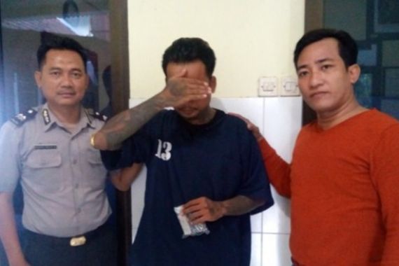 Gitaris Ditangkap Polisi di Hayam Wuruk - JPNN.COM