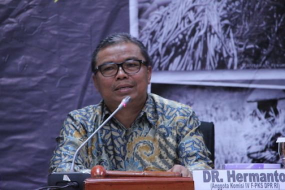 Tanggulangi Dampak Reklamasi, Anggaran Negara Akan Terus Terbebani - JPNN.COM