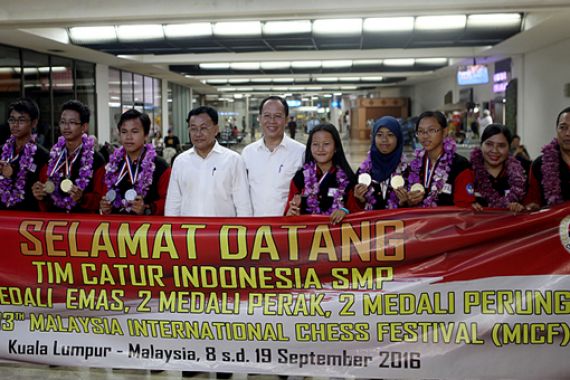Keren! Tim Catur SMP Sabet Enam Medali di Malaysia ‎ - JPNN.COM