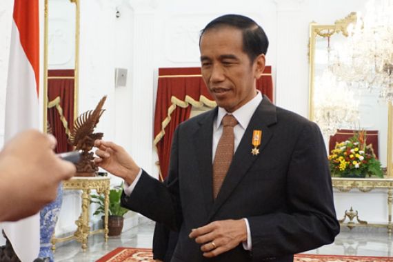 Jokowi Curhat Ternyata Hukum Belum Berikan Efek Jera - JPNN.COM
