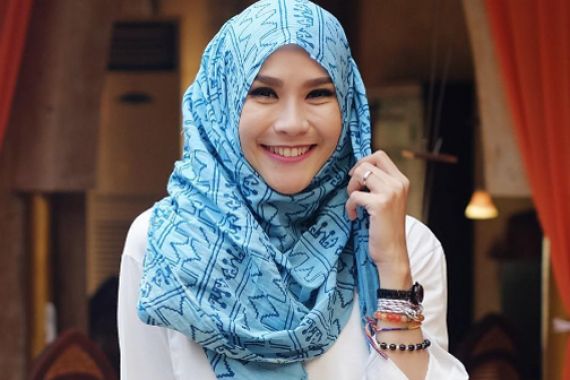 5 Rahasia Sukses Zaskia Adya Mecca Berbisnis Fashion Muslim - JPNN.COM