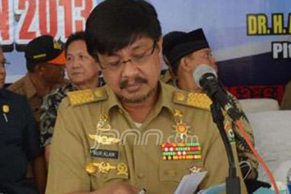 Mantan Bupati Buton Akui Beri Rekomendasi ke Gubernur Nur Alam - JPNN.COM