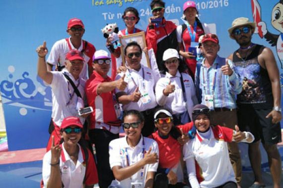 Rowing Persembahkan Emas Pertama Bagi Indonesia - JPNN.COM