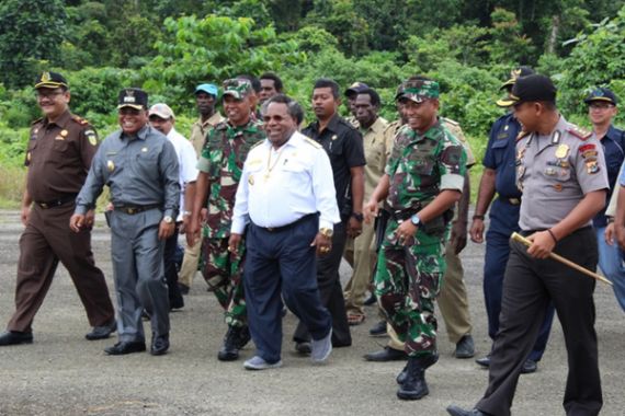 Kena Hak Angket, Pak Bupati Ini Malah Tantang Dewan Koreksi Diri - JPNN.COM