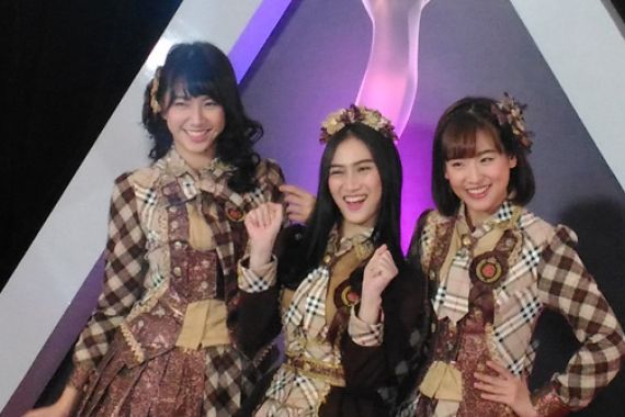 Hadiri AMI Awards 2016, JKT48: Menang Enggak Yah? - JPNN.COM