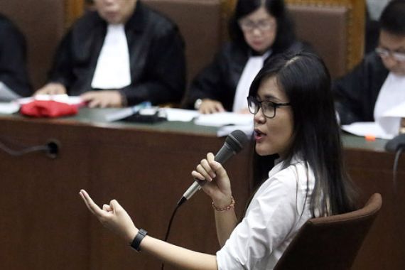 Hmm.. Ada Makna Lain dalam Drama Pemeriksaan Jessica di Sidang - JPNN.COM