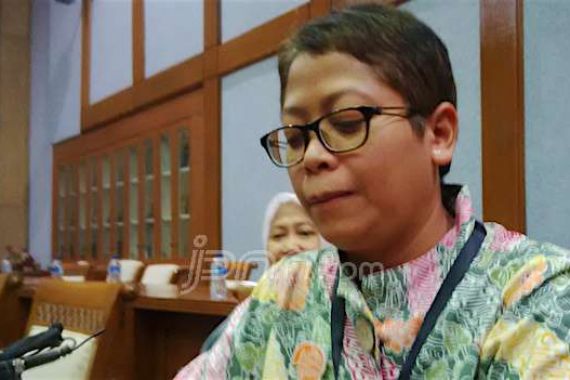 Istri Irman Mangkir tanpa Alasan yang Jelas - JPNN.COM