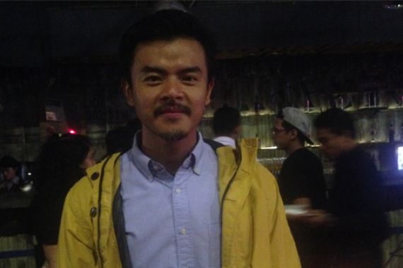 Tampil Beda, Dion Wiyoko Tumbuhkan Kumis dan Jenggot - JPNN.COM