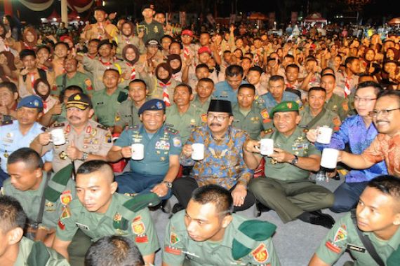 Ngopi Serser TNI Bareng Rakyat Terima Penghargaan MURI - JPNN.COM