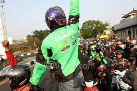 200 Orang GoJek Demo, 300 Polisi Siaga - JPNN.COM