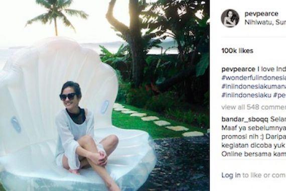 Pevita Pearce Pamer Pose Indahnya di Sumba - JPNN.COM