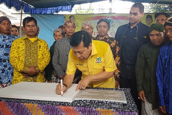 Kunjungi Bantul, Novanto Resmikan Serangkaian Aksi Sosial Kader Golkar - JPNN.COM