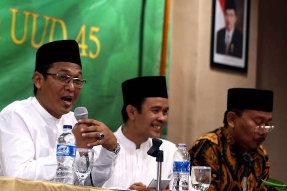 KH Ahmad Ishomuddin: Nonmuslim Juga Berhak Jadi Pemimpin - JPNN.COM