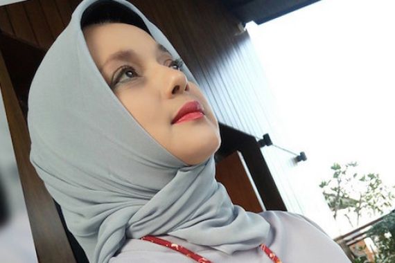 Marissa Haque Laporkan Titing ke Polda Metro Jaya - JPNN.COM