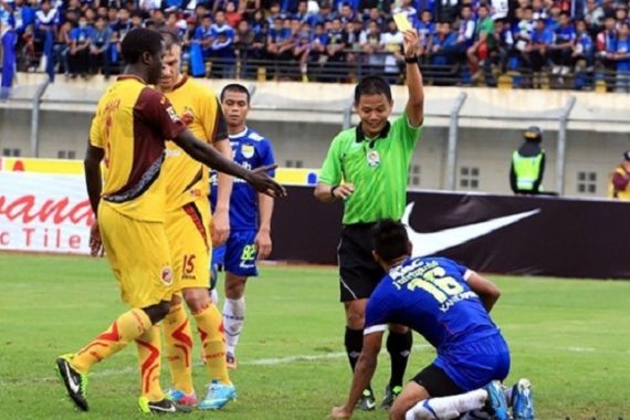 Sriwijaya FC Desak Wasit Ini Dicopot - JPNN.COM