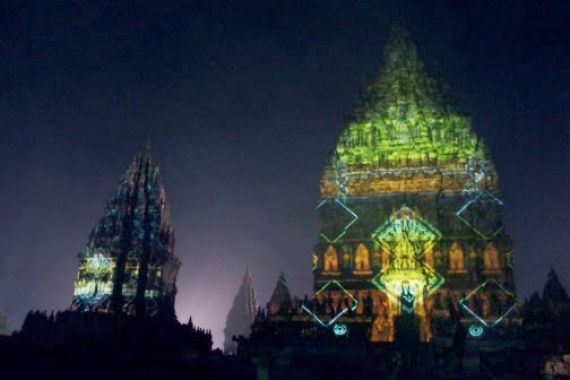 Spektakuler, Candi Prambanan Menjadi Media Proyeksi Pertama di Dunia - JPNN.COM