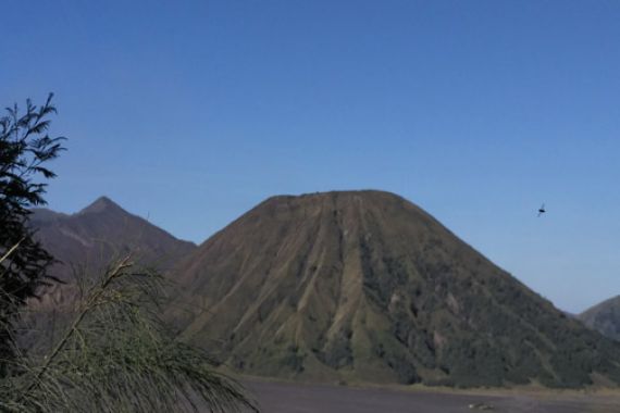 Status Gunung Bromo Sedang Dievaluasi, Sabar Ya.. - JPNN.COM