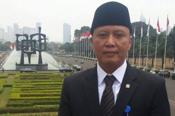 KPK dan Polri Didesak Sikat Habis Pungli di Bea Cukai Tanjung Priok - JPNN.COM