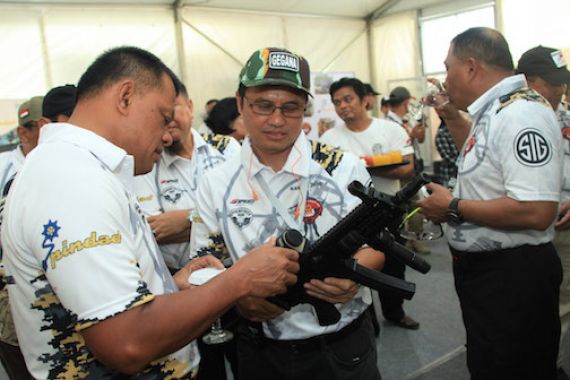 TERBUKTI! TNI Nomor Satu di Dunia dengan Gunakan Senjata Buatan Indonesia - JPNN.COM
