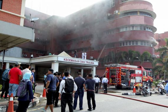 Tragis, 6 Pasien Kritis Tewas Terbakar di ICU - JPNN.COM