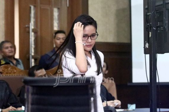 Majelis Hakim Sebut Tangisan Jessica Cuma Sandiwara - JPNN.COM