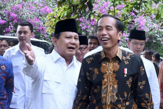 Pengamat: Jokowi Minta Perlindungan Prabowo - JPNN.COM