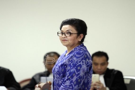 Siti Fadillah Sindir KPK - JPNN.COM