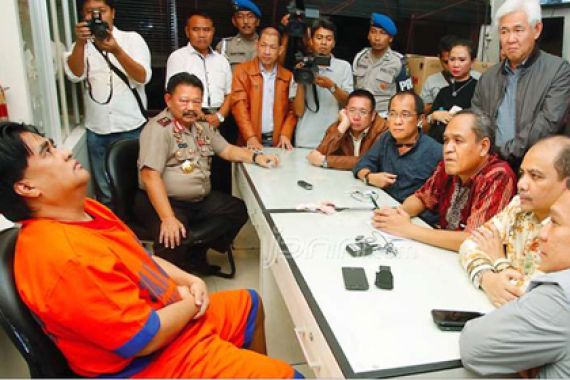 Kaki Tangan Dimas Kanjeng Ini Paling Dicari Polisi - JPNN.COM