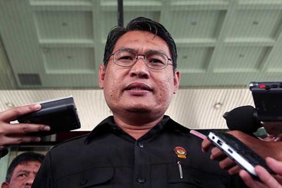Diteror, Anggota Dewan Pelapor Korupsi Bupati Tanggamus Datangi LPSK - JPNN.COM