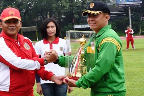 TNI AD Raih Juara Umum Kejurnas Atletik Piala Panglima - JPNN.COM