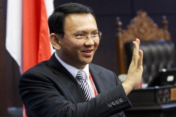 Ahok Bilang Ibu Angkatnya Beragama Islam - JPNN.COM