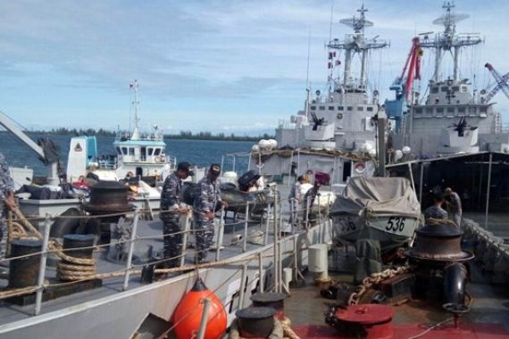 Rombongan TNI AL Datang ke Pulau Enggano...Yauwaika - JPNN.COM