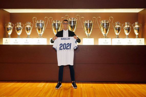 Perpanjang Kontrak Sampai 2021, Ronaldo: Saya Ingin Lebih - JPNN.COM