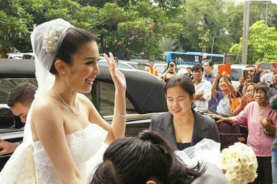 Datangi Pernikahan Sandra Dewi, Ahok Diserbu Undangan - JPNN.COM