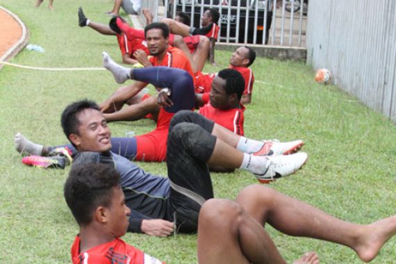 Tanpa Tiga Pilar, Persipura Bawa 25 Pemain ke Bandung - JPNN.COM