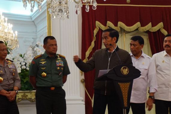 Jokowi Gerah Ada yang Bikin Isu Panas Soal Panglima TNI - JPNN.COM