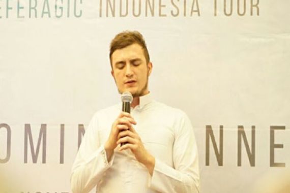 Hafidz Ganteng Ini Mulai Turnya di Indonesia Lho... - JPNN.COM